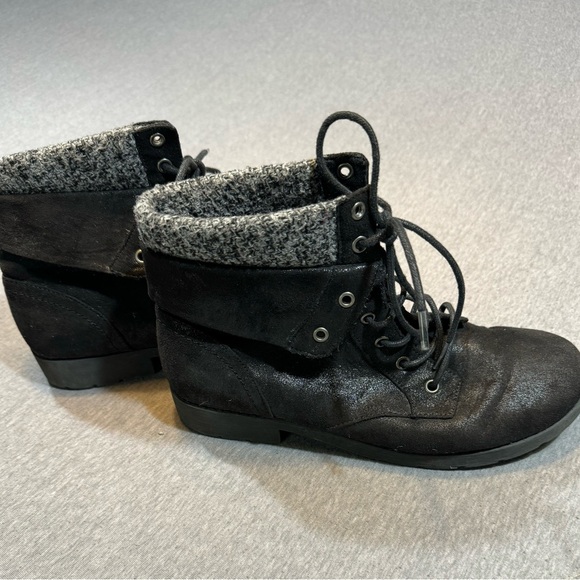 Arizona Jean Company Boots, Black. Size 9M, fits more like 8.5. Gently worn. - Picture 3 of 7